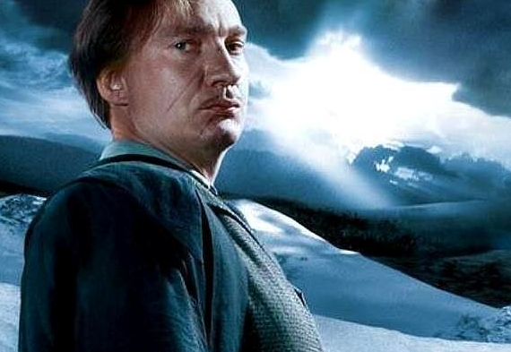 哈利波特中的梅林是谁