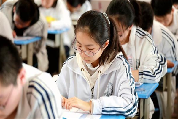 定向生是什么意思