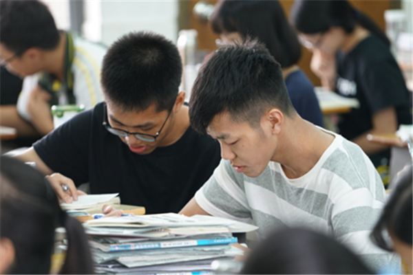 定向生是什么意思