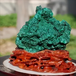 孔雀石的主要成分是什么 中华奇石孔雀石基本情况介绍