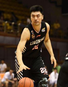 李晓旭个人资料简介 富二代球员李晓旭对篮球的执着与热爱