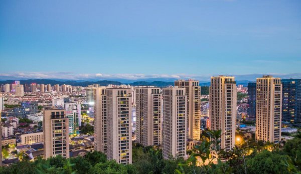 诸暨是哪个省的城市