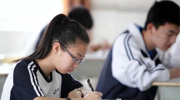 高考有考满分750分的考生吗