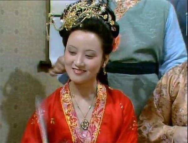 王熙凤是谁的妻子