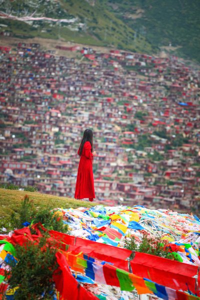 甘孜色达海拔多少米高