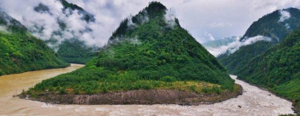 地球上最深的地方是哪里