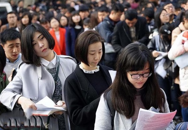 为什么地铁上班的人都想辞职