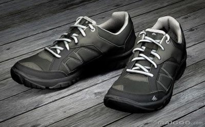 旅游鞋边发黄怎么变白小妙招 旅游鞋白边发黄怎么能刷白