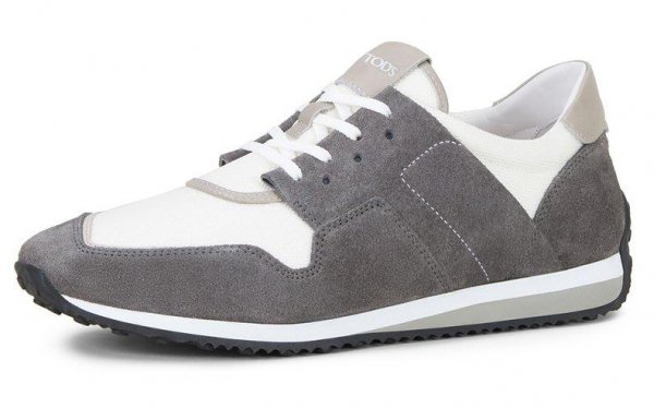 旅游鞋边发黄怎么变白小妙招