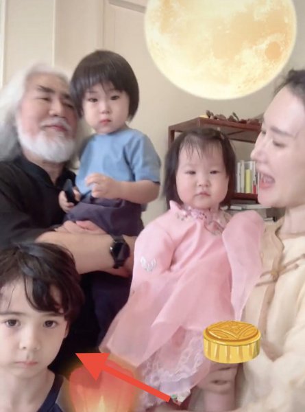 导演张纪中有几个孩子