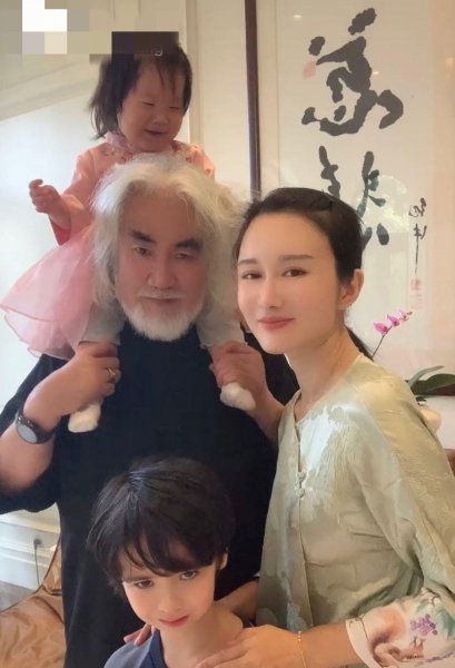 导演张纪中有几个孩子