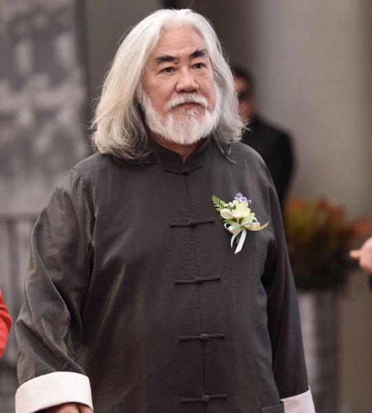 导演张纪中有几个孩子