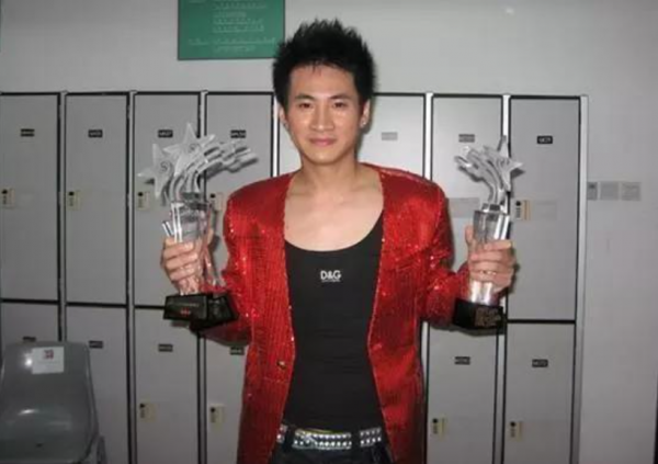 歌手海鸣威是怎么出道的