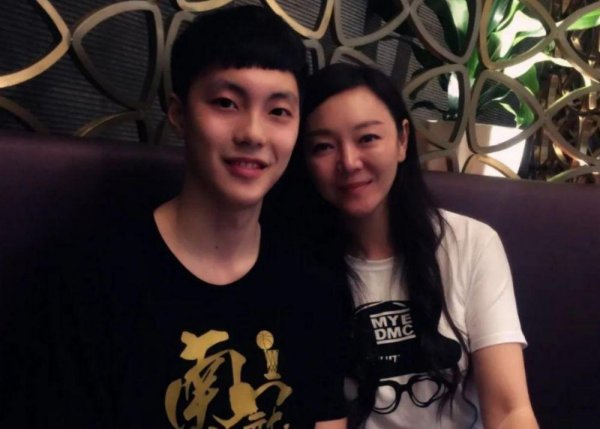 胡明轩个人简历