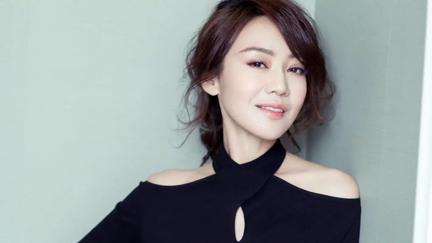 演员闫妮的前老公是谁