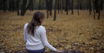 失去亲人的心理疏导恢复 如何从失去亲人的悲痛中走出来