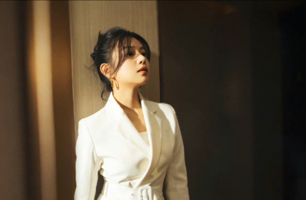 清纯女孩陈妍希个人简介及家世