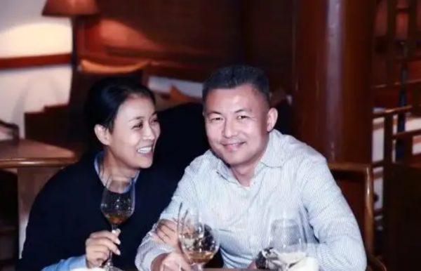 歌手那英个人资料简介及简历