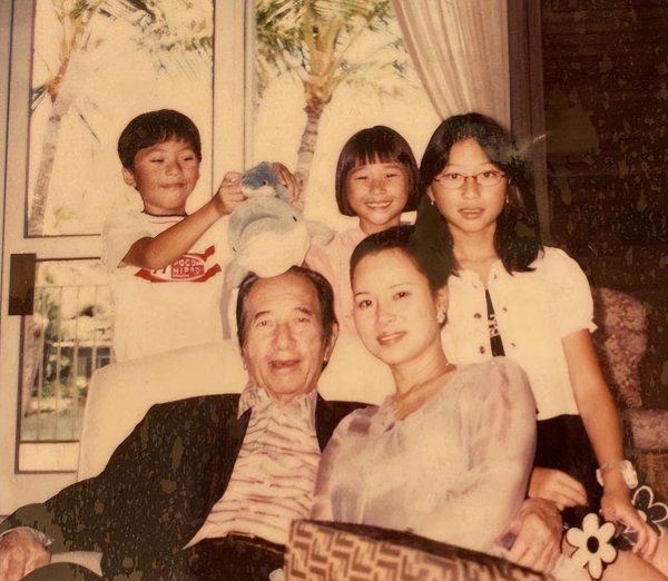 何超莲个人资料简介