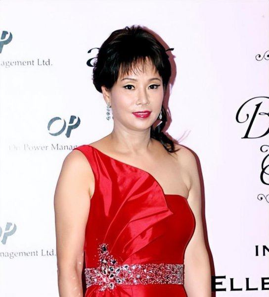 何超莲个人资料简介