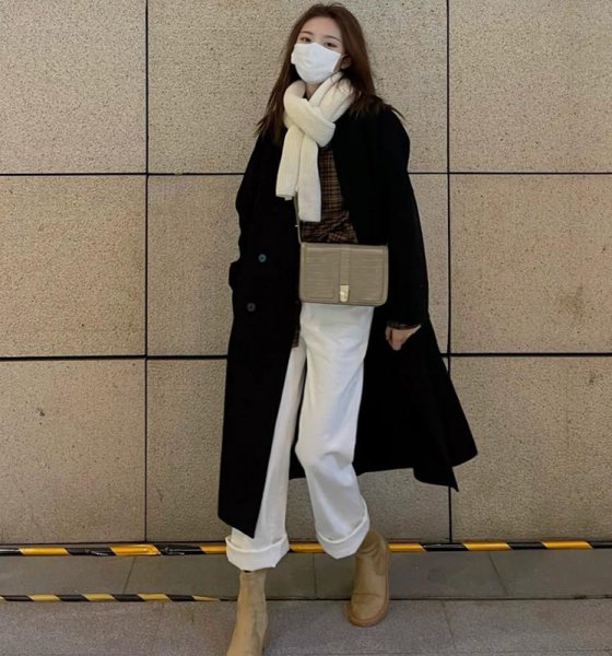 黑色衣服配什么颜色裤子好看图片