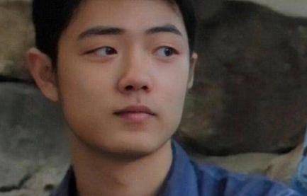 肖战出道时间是几月几日