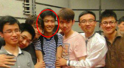 肖战出道时间是几月几日