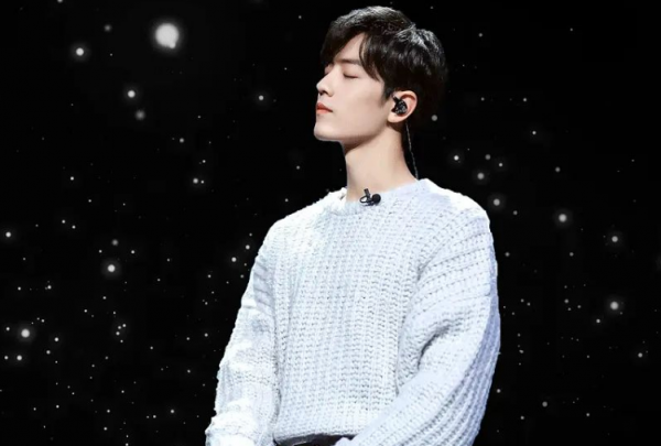 肖战出道时间是几月几日