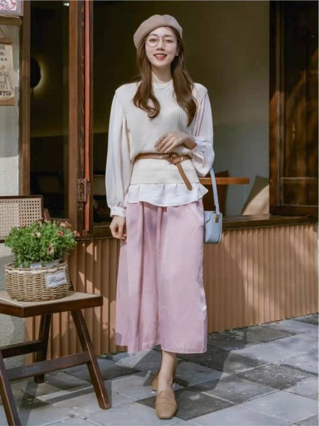 粉色半身裙配什么颜色上衣图片