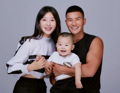 谢孟伟妻子叫啥名字 谢孟伟什么时候和他老婆结婚的