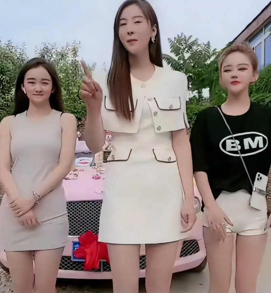 谢孟伟妻子叫啥名字