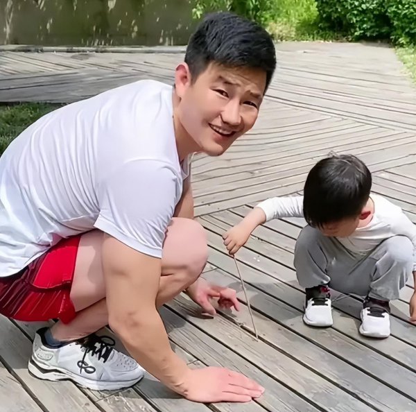 谢孟伟妻子叫啥名字