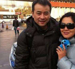 演员王茜华结过几次婚