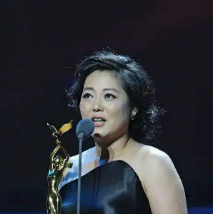 演员王茜华结过几次婚