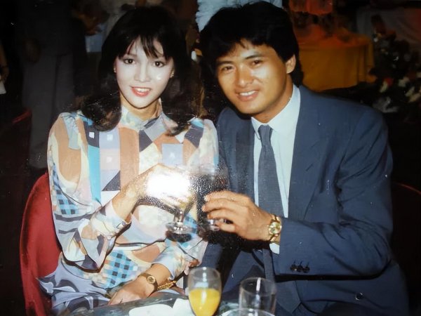 艺人郑裕玲个人资料年龄