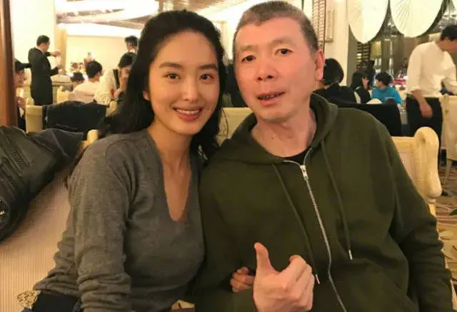 杨采钰家世条件好吗