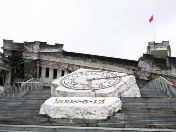 四川为什么老地震