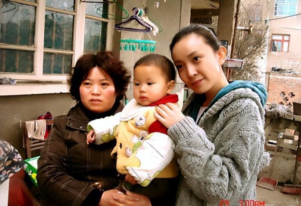 歌曲亲爱的小孩背景故事