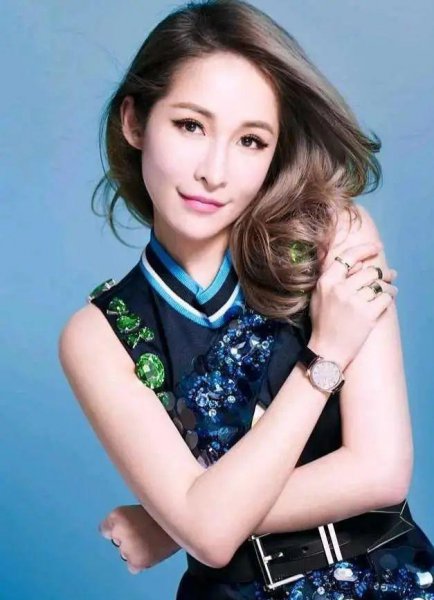 萧亚轩前男友有多少个