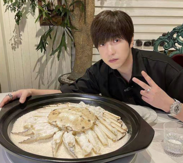 网红白冰做什么生意起家的