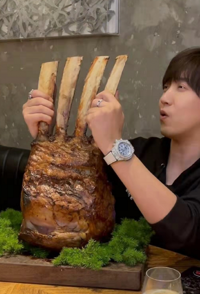 网红白冰做什么生意起家的