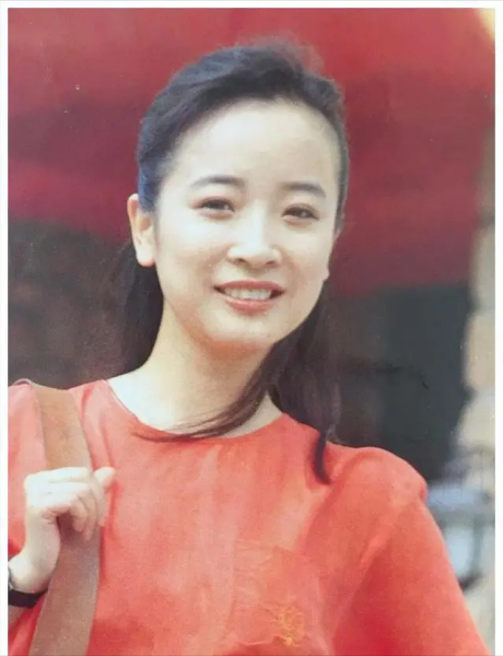 电影演员陈小艺个人简历