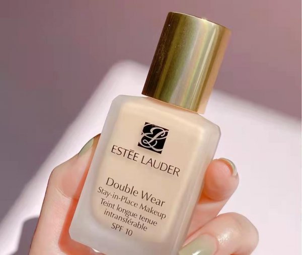 混油皮适合哪款粉底液