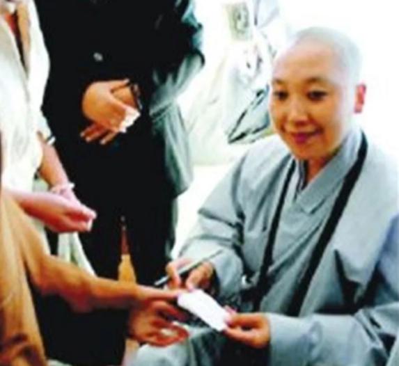 歌手李娜资料简介