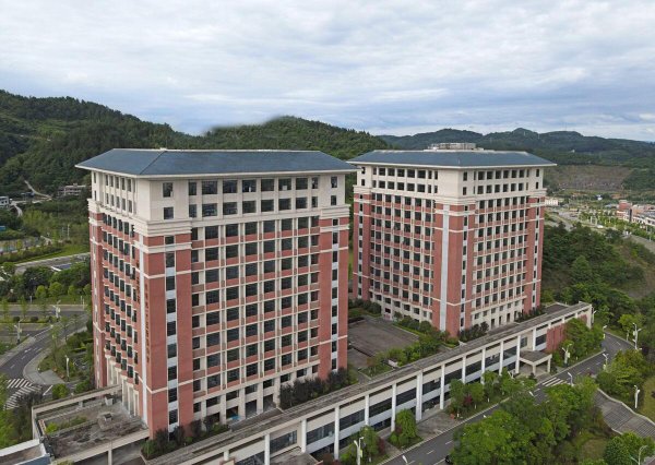 商业用地使用期限多少年