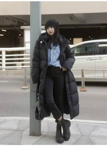 黑色袄配什么颜色裤子