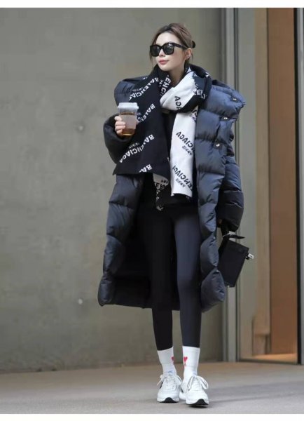 黑色袄配什么颜色裤子