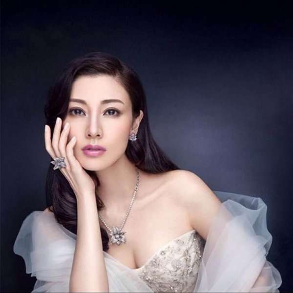 长脸女生发型禁忌