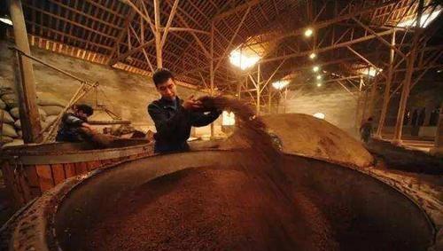 开一个小酒坊投入多少