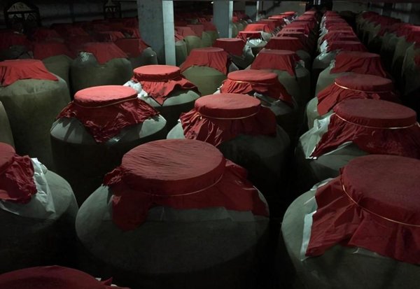 开一个小酒坊投入多少